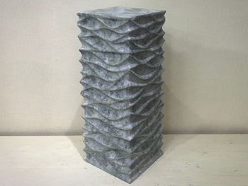 Kamienny ogrodowy postument 27x27x100 cm 2081/3