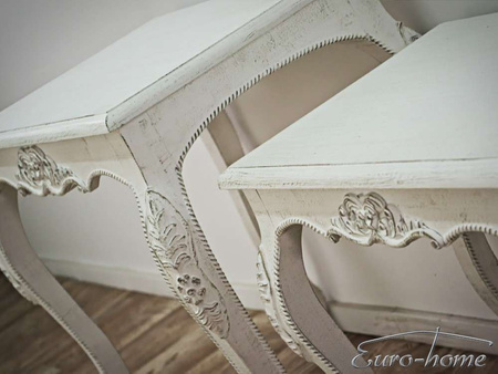 Zestaw 3 białych barokowych stolików M57A